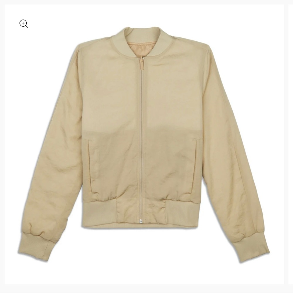 Lululemon non-stop bomber